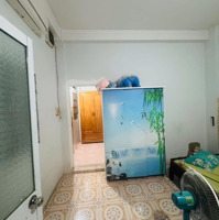 Hàng Đầu Tư- Thu Nhập Dòng Tiền Hàng Tháng. Nhà Trệt- Lầu + 10 Phòng Trọ. Gầntrung Tâm Thương Mạivincom Tp. Dĩ An