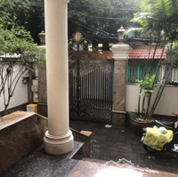 Biệt Thự Cho Thuê Khu Vip K300, Phường 12. Dt: 9X20M. 1 Trệt 3 Lầu, Sân Vườn. Giá 45 Triệu