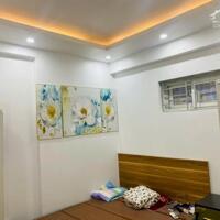 Cần bán gấp căn hộ 62m2 chung cư Thanh Hà Cienco 5 chỉ 2,3 tỉ