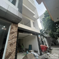 Nhà Đẹp Ngọc Trì - Dân Xây - Ô Chờ Thang Máy- Trước Nhà Rộng Thoáng