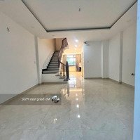 Tầng Trệt 5X22M Vạn Phúc. Có Máy Lạnh, Thang Máy, Lối Đi Riêng, Đường 16M, Vị Trí Đẹp. Giá Bán 10 Triệu Tl