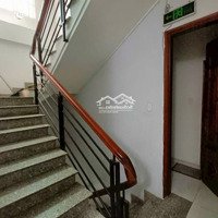 Mặt Tiền Đường Lý Phục Man. Đang Có Hợp Đồng Thuê Sẵn : 40 Triệu / Tháng Diện Tích: 4,5M X 16M 6 Tầng.