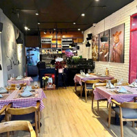 Căn Góc Mặt Tiền Quận 10 - 3 Tầng - Khu Sầm Uất, Thích Hợp Kinh Doanh Đa Ngành Nghề