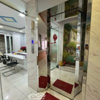 Bán Nhà Phạm Văn Đồng Cơ Hội Đầu Tư, Giá Tốt, Liên Hệ Ngay!