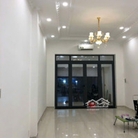 Cho Thuê Nhàmặt Tiềnnội Bộ Hòa Bình P5, Q11 Dt: 4,2X33M 3 Lầu Mới 23 Triệu Có Đậu Xe Hơi