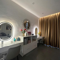 Hàng Hiếm ! Cho Thuê Nhà Mặt Phố Huỳnh Thúc Khángdiện Tích: 80M X 5 Tầng,Mặt Tiền: 5M, Nhà Mới, Giá : 80 Triệu