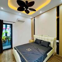Cần bán siêu biệt thự mini 3 tầng MT Lê Văn Sĩ, giá chỉ nhỉnh 5 tỷ.