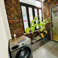 Cần bán siêu biệt thự mini 3 tầng MT Lê Văn Sĩ, giá chỉ nhỉnh 5 tỷ.