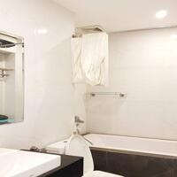 Cho thuê căn hộ 2PN, rộng 80m2 tại Hồ Ba Mẫu, Đống Đa, đủ đồ, ban công thoáng