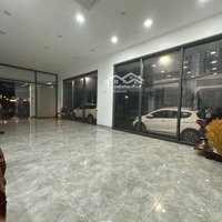 Cho Thuê Tòa Nhà Góc Đường Nguyễn Gia Trí Phường 25 Quận Bình Thạnh.