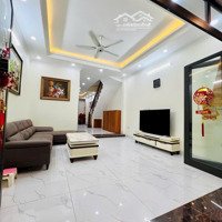Bán Nhà Hoàng Như Tiếp, Dân Xây, Yhang Máy Xịn, Ngõ Thông Ô Tô Vào Nhà. Diện Tích 90M2 X 6 Tầng,