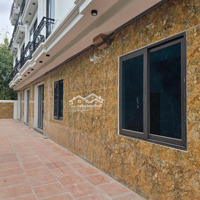 5 Căn Nhà Hiện Đại Mới Xây Tại Ngự Câu, An Thượng