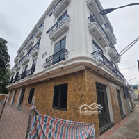 5 Căn Nhà Hiện Đại Mới Xây Tại Ngự Câu, An Thượng