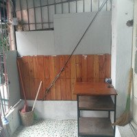 Cho Thuê Căn Hộ Tập Thể Mặt Phố Giảng Võ