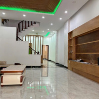 Cho Thuê Nhà Trệt 2 Lầu Sân Xe Hơi Trung Tâm Hành Chính Dĩ An