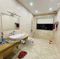 Bán nhà Nghĩa Đô - Hoàng Quốc Việt - DT 79m2 - MT 10m - Ô tô KDVP Cạnh Starlake
