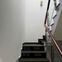 Nhà 4×13, đúc 2 lầu hẻm 6m Tỉnh Lộ 10 (qua Quốc Lộ)