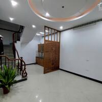 Nhà 30*5 tầng ngõ 300 Nguyễn Xiển, ngay sau tòa Eco Dream, ngõ xe 3 gác qua lại thoải mái, cách đường lớn 4 làn xe đỗ chỉ hơn 10m