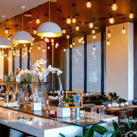 Siêu Phẩm Nhà Mặt Phố Nguyễn Văn Lộc Cho Thuê.106M X 4Tầng.mặt Tiền Lô Góc 20M Vỉa Hè Rộng,Giá 65 Triệu