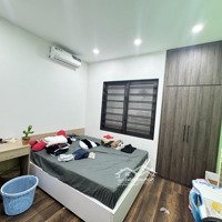 Nhà Đẹp - Kinh Doanh - Nhiều Tiện Ích - Ngay Ngã Ba
