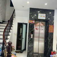 Cho Thuê 3 Tầng Lô Góc Nhà Liền Kề 90 Nguyễn Tuân. Diện Tích: 100M*3T*Mt 10M.giá 45 Triệu/Th