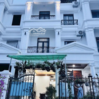 Cần Bán Nhà Riêng Sổ Đỏ Chỉnh Chủ,Diện Tích88.5M2 Xây 3.5 Tầng Tân Cổ Điển Sân Vườn. Gara Oto Trong Nhà