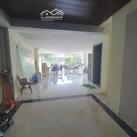 Cho Thuê Nguyên Tòamặt Tiềnhoàng Hoa Thám, P.12. Ngay Nhà Ga T3. Dt: 7,5X20M. Hầm 6 Tầng. Giá 85 Triệu