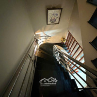 Kẹt Tiền Bán Lỗ Cực Rẻ 80M2 3 Tầng Ô Tô Ngủ Tại Nhà Nguyễn Sơn Phú Thạnh Tân Phú 8,5 Tỷ.