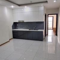 Cho Thuê Căn Hộ 1 Phòng Ngủcó Nt- Nhà Ở Liền - Có Ban Công -Cc Đức Khải Q7-Diện Tích49M2- Giá Bán 7.5 Triệu