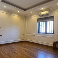 Cho Thuê Biệt Thự, Quang Minh, Mê Linh, 300, 400 M2, 3 Tầng, Full Đồ Nội Thất Sịn, Giá 30- 35 Tr/T