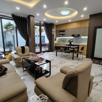 Bán Nhà Riêng Đường Bồ Đề, Long Biên, Ô Tô Đỗ Cửa Chỉ 8.9 Tỷ, 46M 5T Full Nội Thất. Liên Hệ: 0392863486.