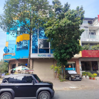 Cho Thuê Tòa Nhà Văn Phòng 100M2, 400M2 Sàn, Có Thang Máy, Hầm Để Xe, Chính Chủ
