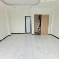 MỚI KÍNH COONG NHÀ TỪ LIÊM - Ô TÔ ĐỖ CỬA - GẦN ĐƯỜNG 3 HAI