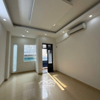 Nhà Mới, Nguyên Căn Hẻm Tải Đường Ni Sư Huỳnh Liên P10. 4X15M. 1 Trệt 2 Lầu St. 4 Phòng Ngủ 3 Vệ Sinh 22 Triệu Tl