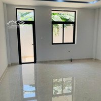 Cần Cho Thuê Nhà Mặt Tiền Phạm Hùng-Dt 5X22M, Hầm 1 Trệt, 2 Lầu, 5 Phòng Ngủ 5 Vệ Sinh- Có Hầm - 25 Triệu/Tháng