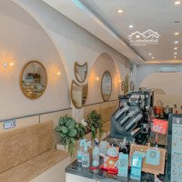 Cho Thuê Nhà Mặt Phố Giảng Võ, Diện Tích 90M, Mặt Tiền 8M, Vị Trí Đắc Địa, Giá Thuê 70 Triệu/Tháng
