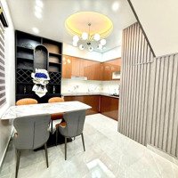 Bán Nhà Phố Nguyễn Công Hoà Siêu Đẹp