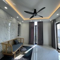 Duy Nhất Căn Biệt Thự Song Lập 135M2 - Chỉ Cách Long Biên 15 Phút Di Chuyển 0889111996