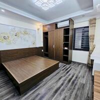 Bán nhà sổ đỏ – Cự Khối – Long Biên: Diện tích 30m2 – Giá 5.15tỷ (nhà xây mới 4 tầng).