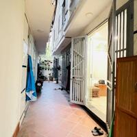 Bán nhà sổ đỏ – Cự Khối – Long Biên: Diện tích 30m2 – Giá 5.15tỷ (nhà xây mới 4 tầng).