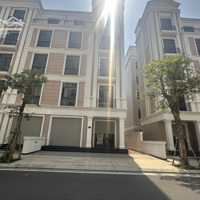 Không Thể Bỏ Qua Căn Nhà Phố 120M2 Giá Bán 17 Tỷ . Top Giá Tốt Nhất Xứng Đáng Để Mua