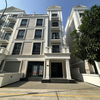 Không Thể Bỏ Qua Căn Nhà Phố 120M2 Giá Bán 17 Tỷ . Top Giá Tốt Nhất Xứng Đáng Để Mua