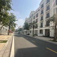 Không Thể Bỏ Qua Căn Nhà Phố 120M2 Giá Bán 17 Tỷ . Top Giá Tốt Nhất Xứng Đáng Để Mua