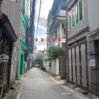 Trung Tâm Cầu Giấy _ Ngõ Thông Kinh Doanh _ Căn Góc Ô Tô Qua Nhà _ 45M2 Xây 5 Tầng Đẹp Ở Ngay
