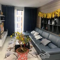 Bán Gấp Căn Hộ Chung Cư Babylon Quận Tân Phúdiện Tích56M2 1 Phòng Ngủ 1 Vệ Sinh Giá Bán 2,2 Tỷ Sổ. Liên Hệ: 0907 909 929 Hùng