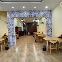 Cho thuê nhà 3 tầng MT đường Nguyễn Văn Thoại, khu sầm uất, tầng 1 trống suốt kinh doanh