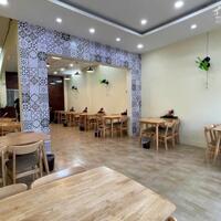 Cho thuê nhà 3 tầng MT đường Nguyễn Văn Thoại, khu sầm uất, tầng 1 trống suốt kinh doanh