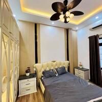 Cần bán nhà 3 tầng MT Hòa Minh 3, TT Liên Chiểu, giá sập sàn chỉ nhỉnh hơn 5 tỷ.