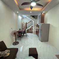 Nguyễn Tri Phương, Ba Đình.diện Tích22/28M2 X 5 Tầng,Mặt Tiền3,3M, Giá Bán 8,2 Tỷ. Ngõ Ô Tô Thông, Kinh Doanh.