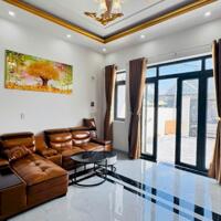 Chính chủ gởi bán nhà 1 trệt 1 lầu đúc mặt tiền đường nhựa Rọc Chu ,Diên Sơn xây mới 100%
